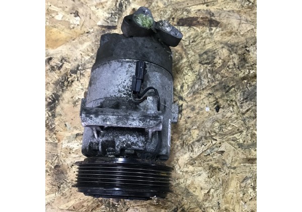 Компресор кондиціонера Renault Clio 3, Megane 2, Scenic 2, 2.0 16V, 6PK, 8200688814, 8200421255, 01140556